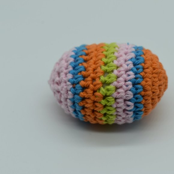 Handcrafted Crochet catnip Easter egg cat toy - Picture 5 of 5